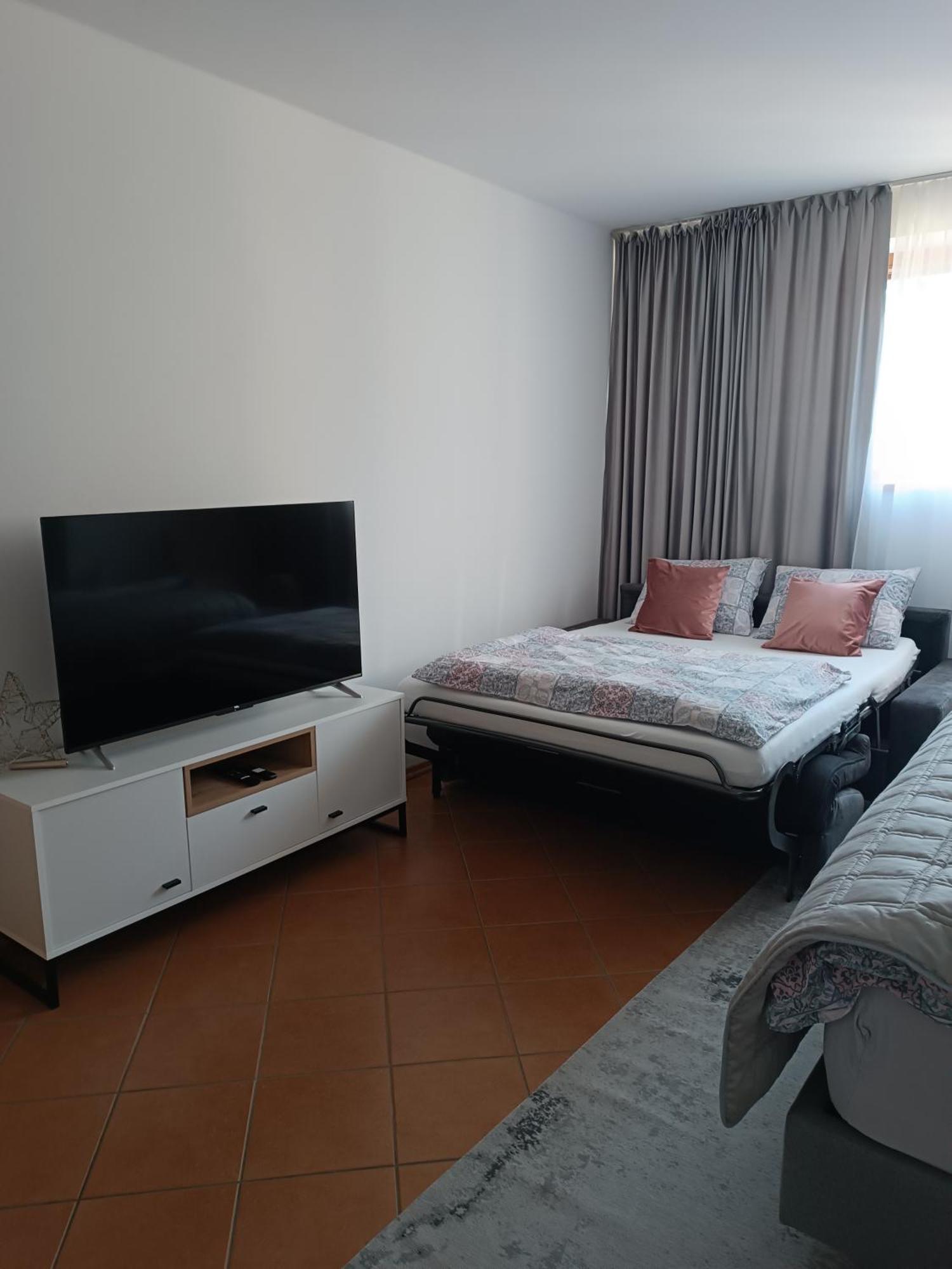 3 Bathrooms Apartman Mimi Liptovsky Mikulas Bagian luar foto