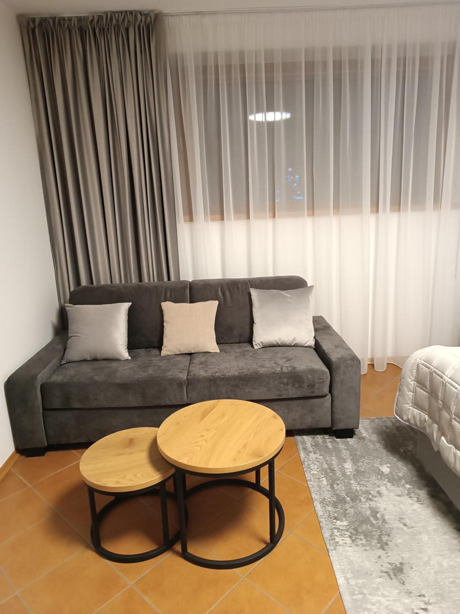 3 Bathrooms Apartman Mimi Liptovsky Mikulas Bagian luar foto