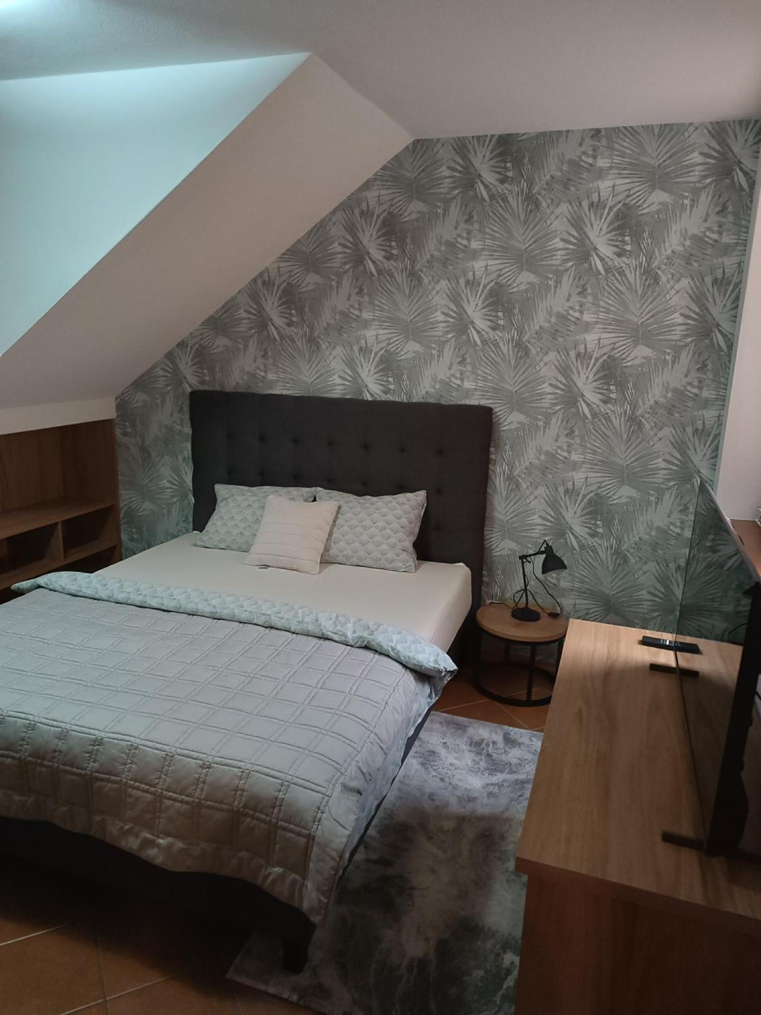 3 Bathrooms Apartman Mimi Liptovsky Mikulas Bagian luar foto